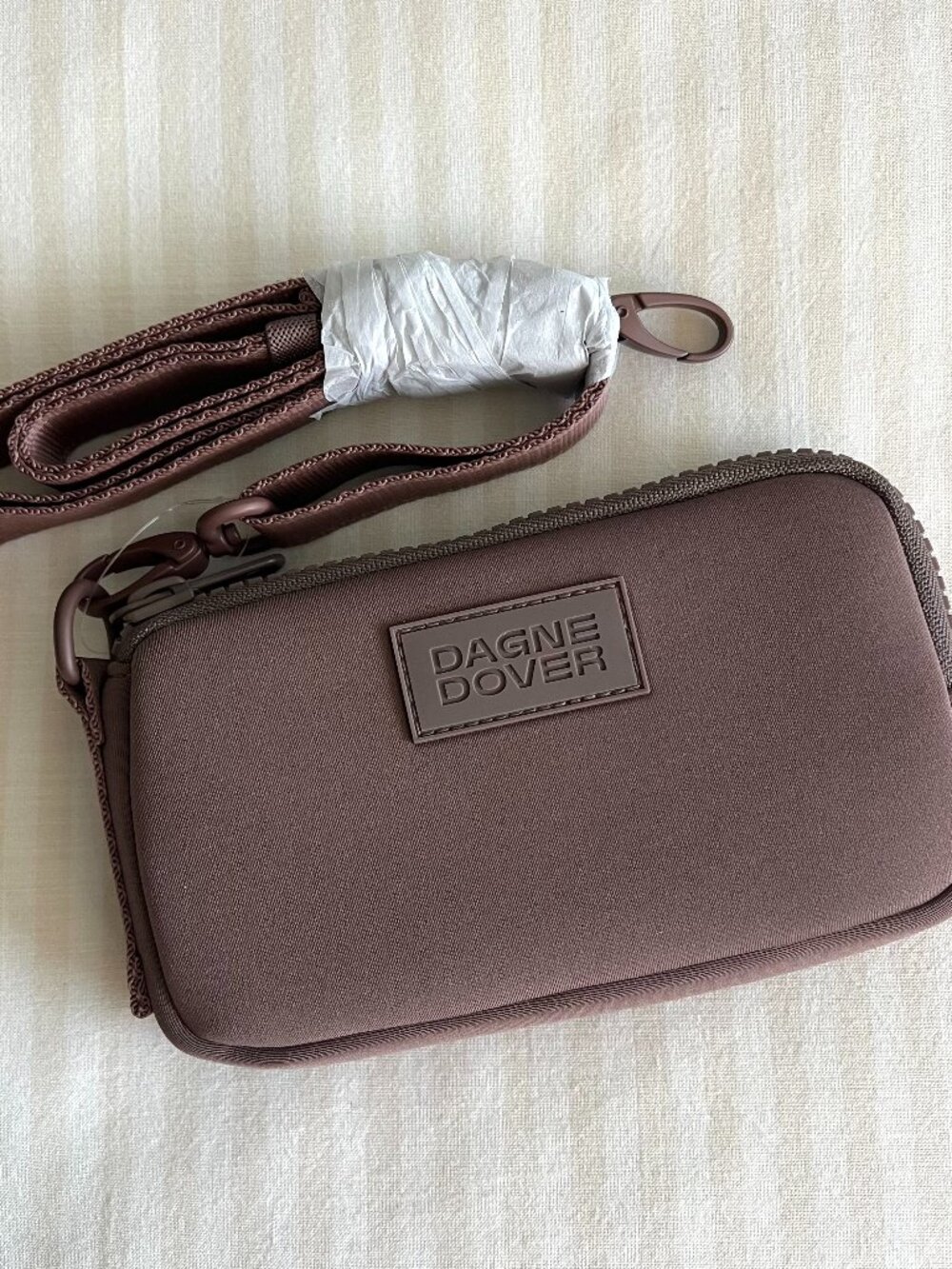NWT Dagne Dover Mara phone sling crossbody bag